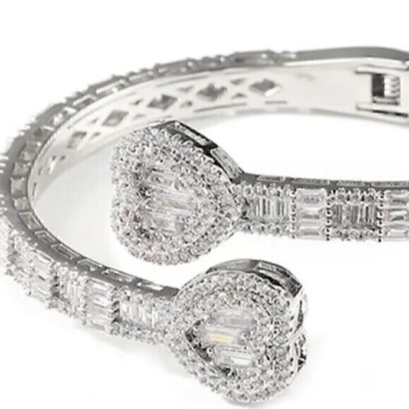 Iced Out Bling Opened Heart Zircon Charm Silver Rhinestone Bracelet - Picture 2 of 10
